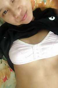 tetek comel